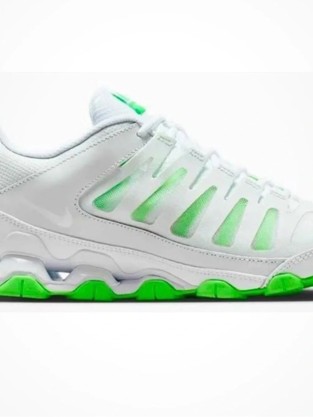 NIB Nike Reax 8 TR Training Shoes Men’s 9.5 / Women’s 11 – Brand New